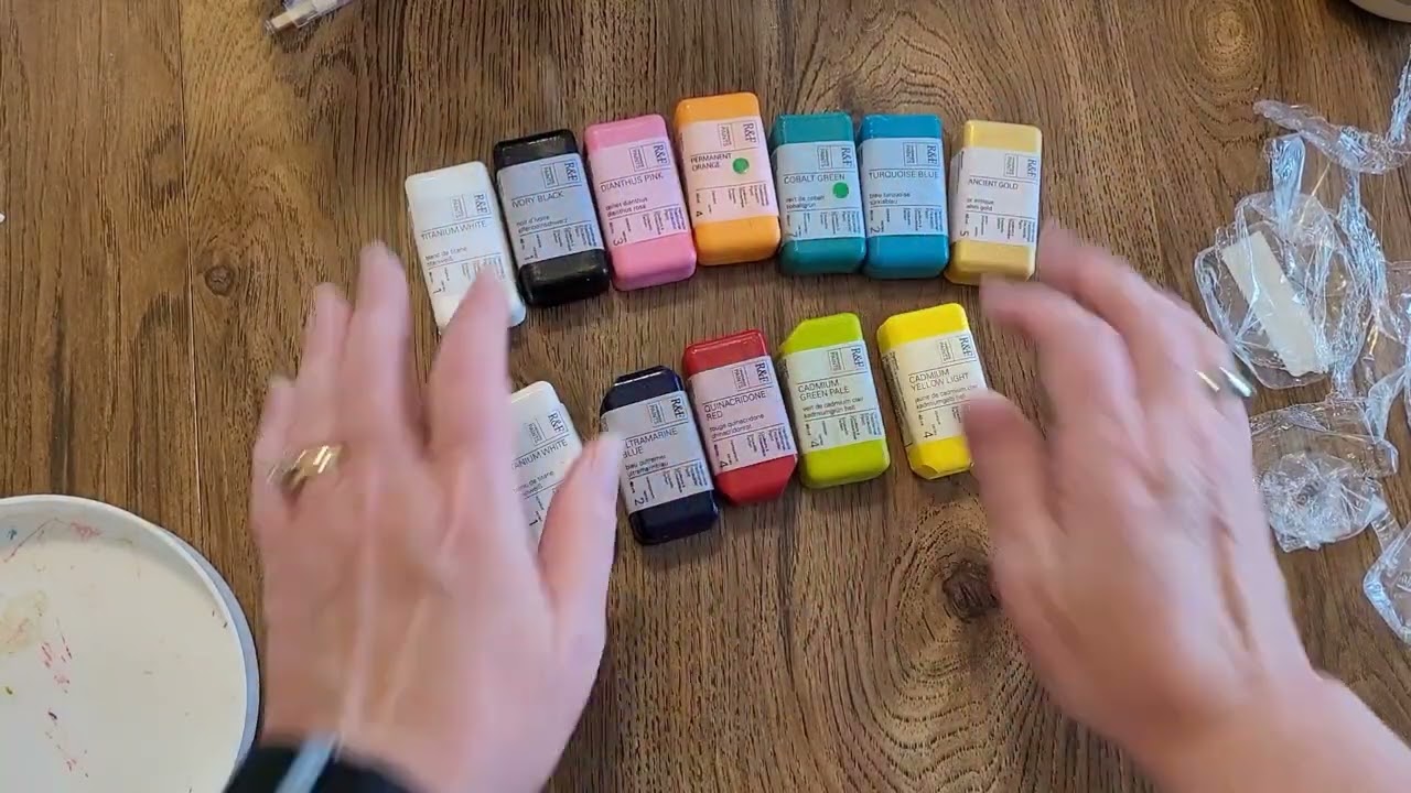Поставка художественных принадлежностей от R&F Handmade Paints