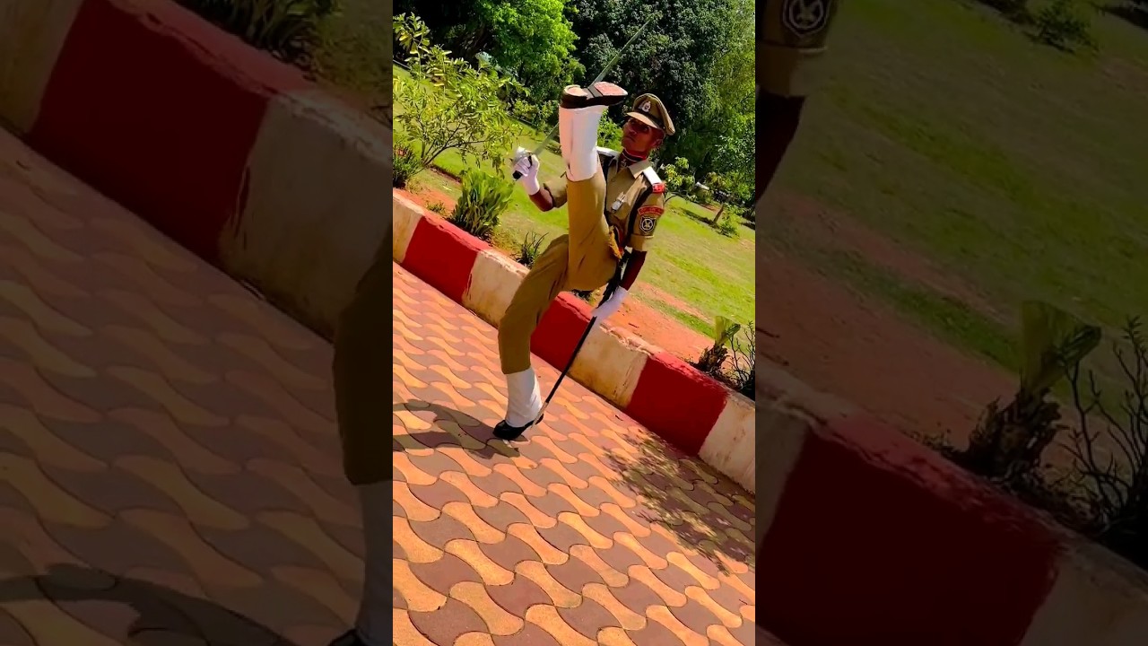 Bsf sub inspector... Parade commander drill #viral #army #motivation #ssc #military #bsfsi #cobra