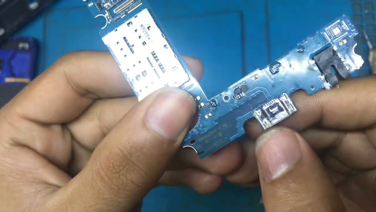 Samsung J4 Plus Charging Problem / Water Damage Fix