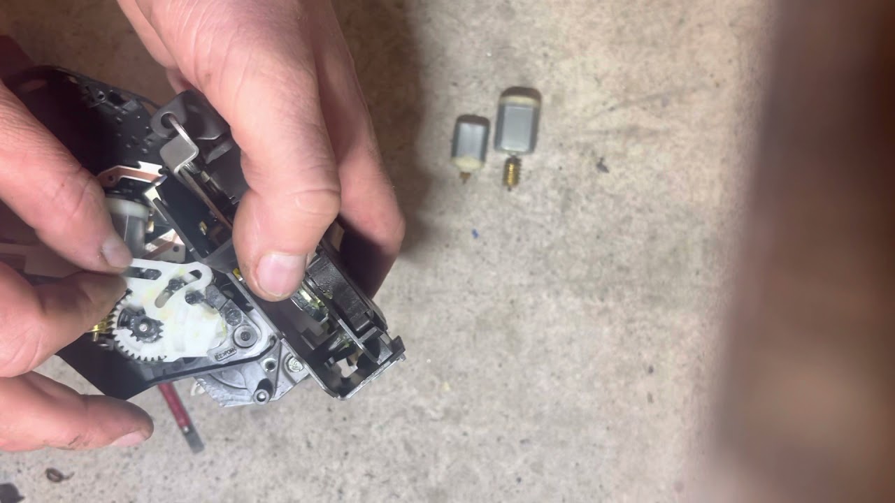 Freelander 2 and Range Rover Evoque door lock actuator fix