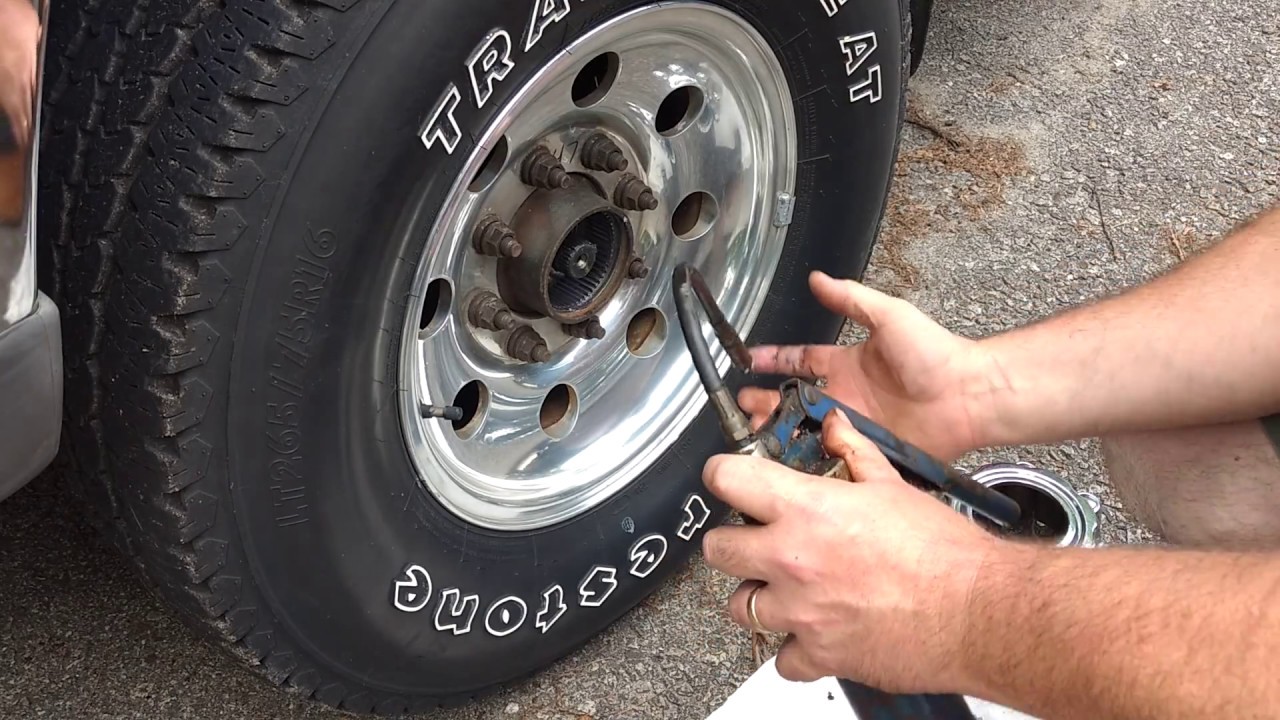The Ford Project - ASOF 4WD Hub locking rebuild complete. 2001 F350