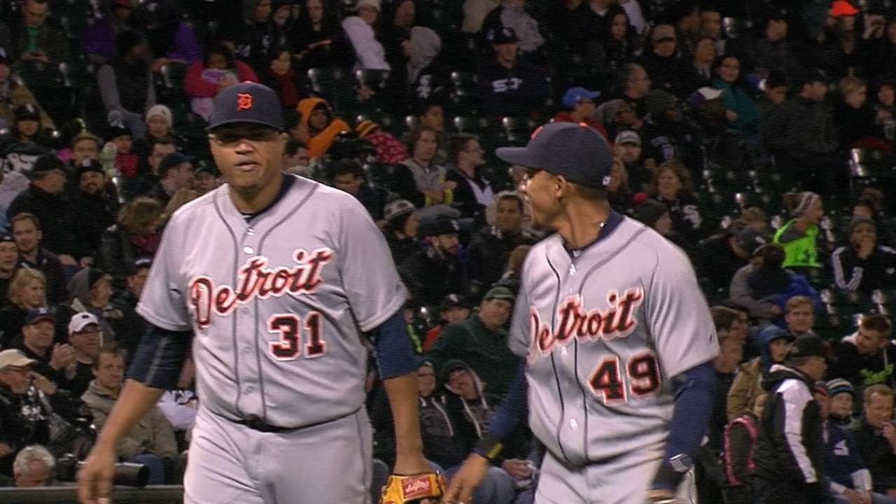 DET@CWS: Simon works eight innings of two-run ball