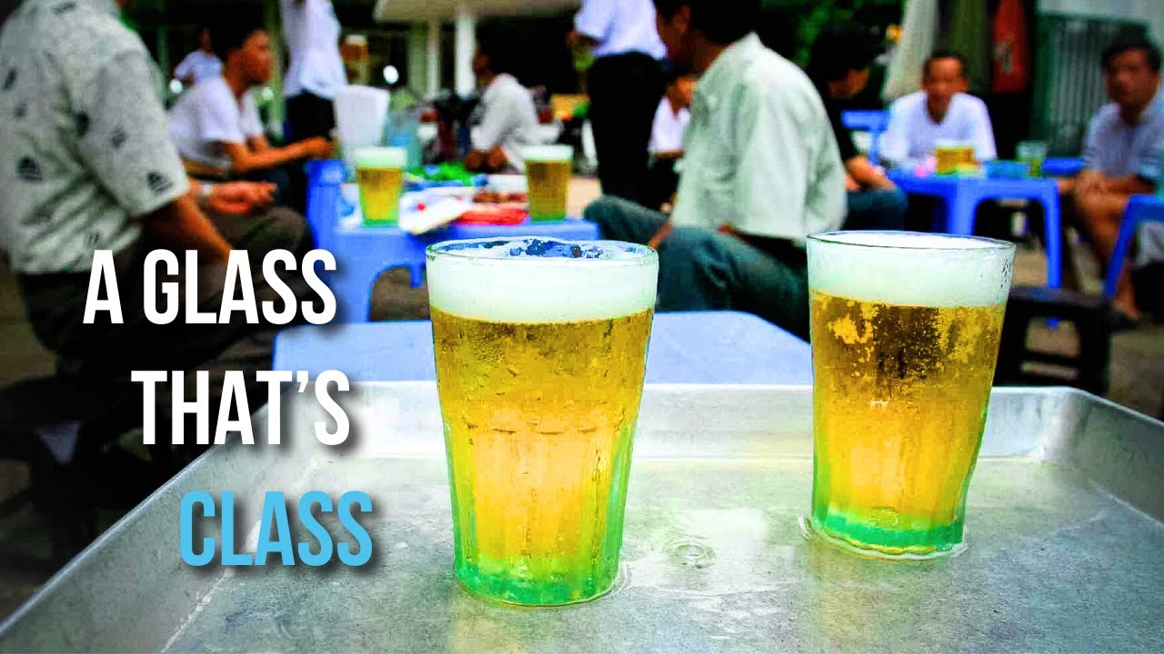 A glass that’s class | Chiếc cốc uống bia 