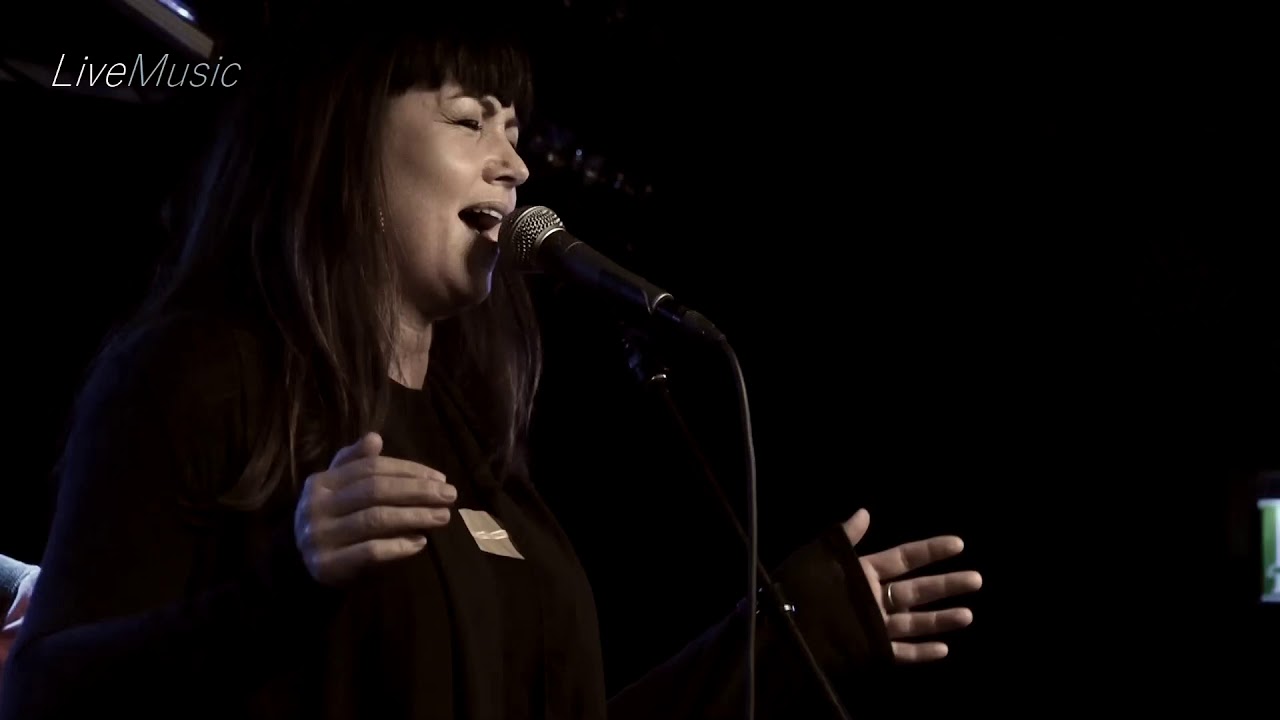 Tusen Tanker- Linda Ekeland, VHO