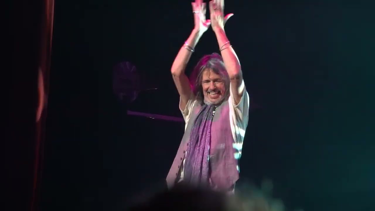 Foreigner LIVE - Dirty White Boy, Feels Like The First Time - 8/15/2025 - Hammond, IN - The Venue