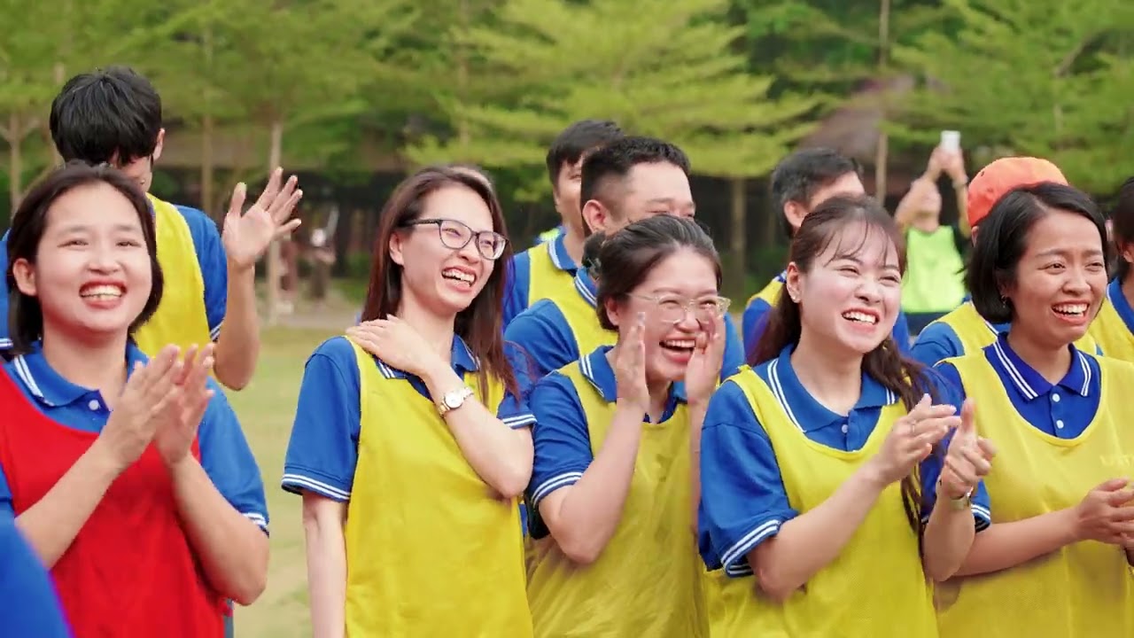 USTH - Các thầy cô USTH team-building tại Đại Lải