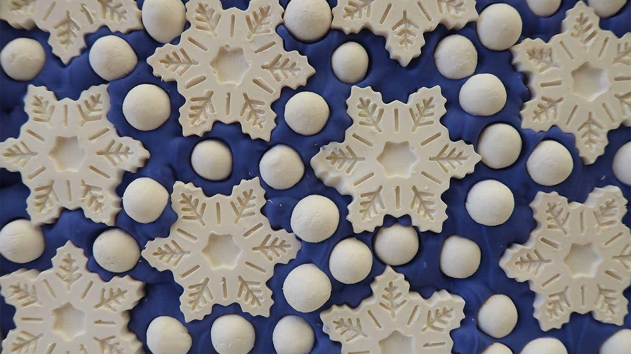 Snowflakes & Snowballs | A 2020 Christmas Holiday Soap