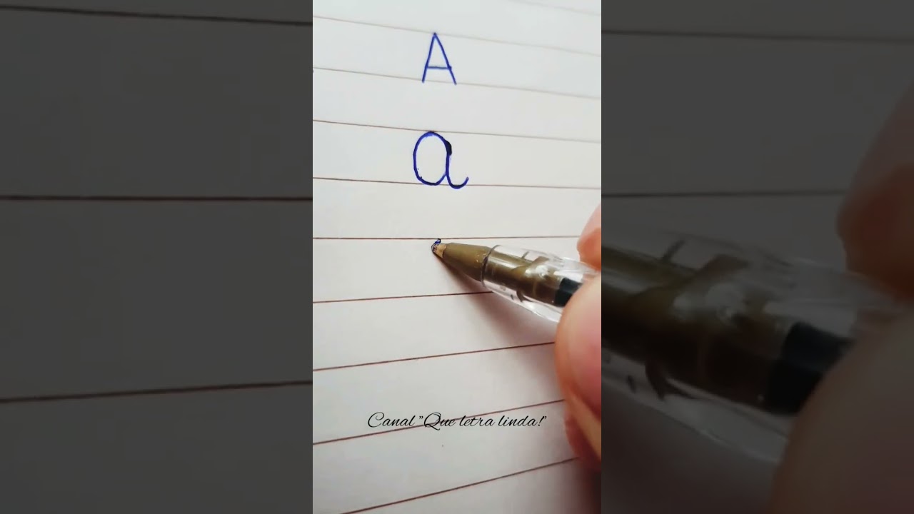 Três formas de escrever a letra "A"/ letra cursiva e letra de forma 