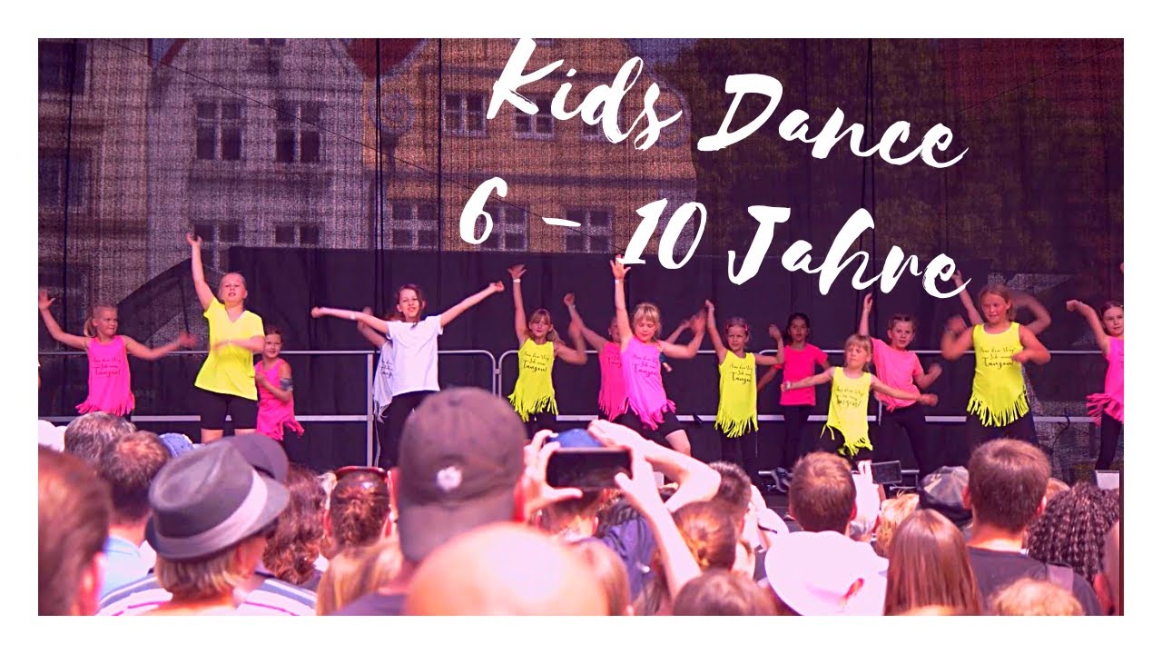 Unsere Kids (Gruppe 1) tanzen beim Stadtfest Lüneburg 2022 (Studio 2 - my place to move)