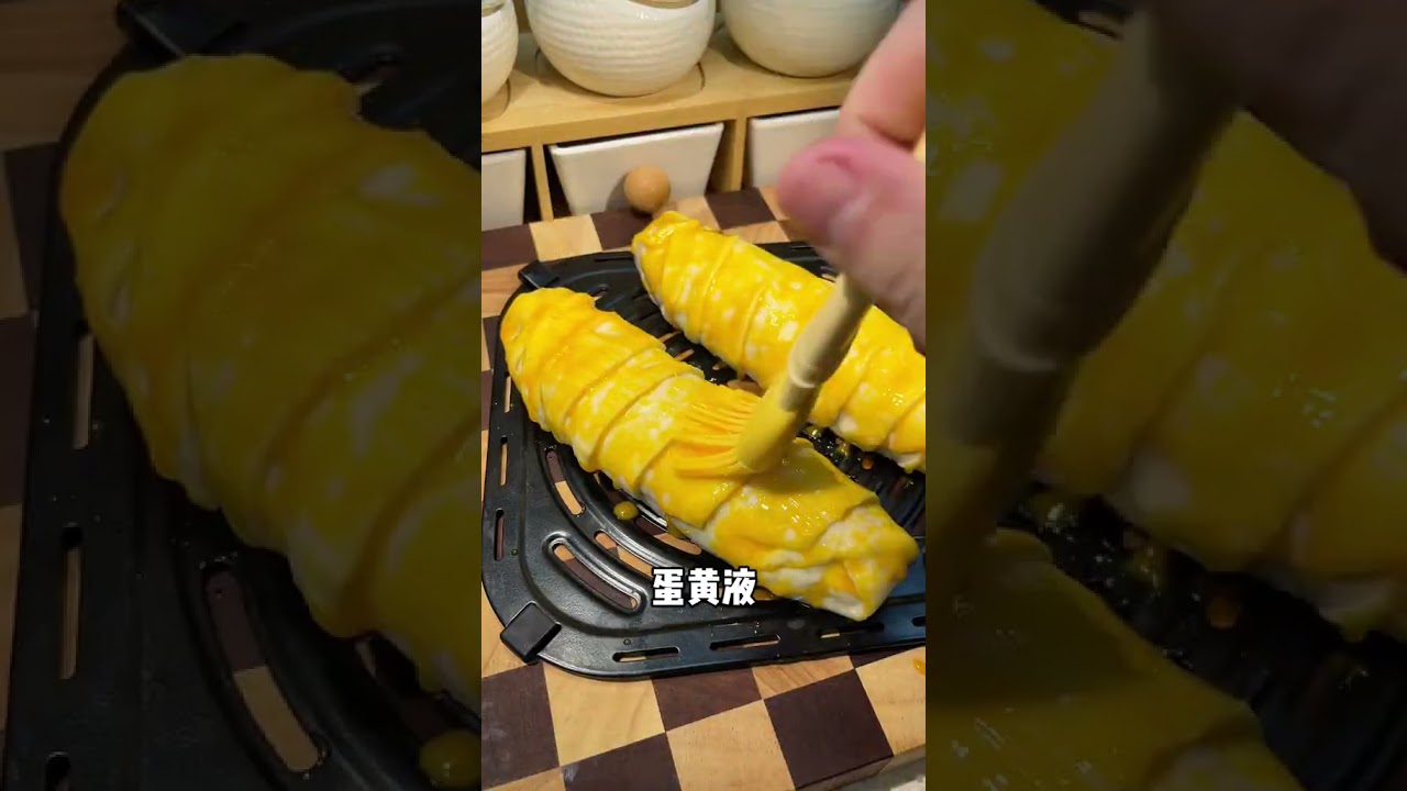 Here s another new way to enjoy hand-held pancakes. Roll them up and they become crispy an