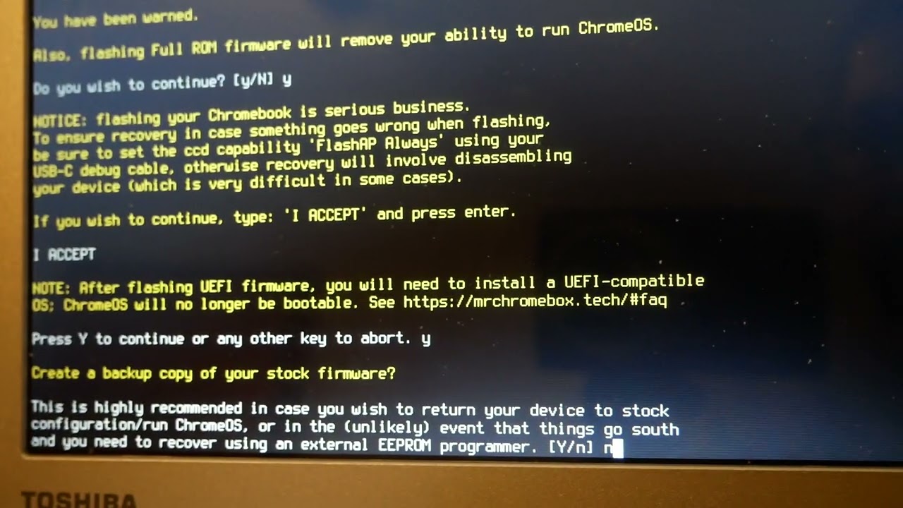 P1020406 - successfully disabling the write protection on a Chromebook