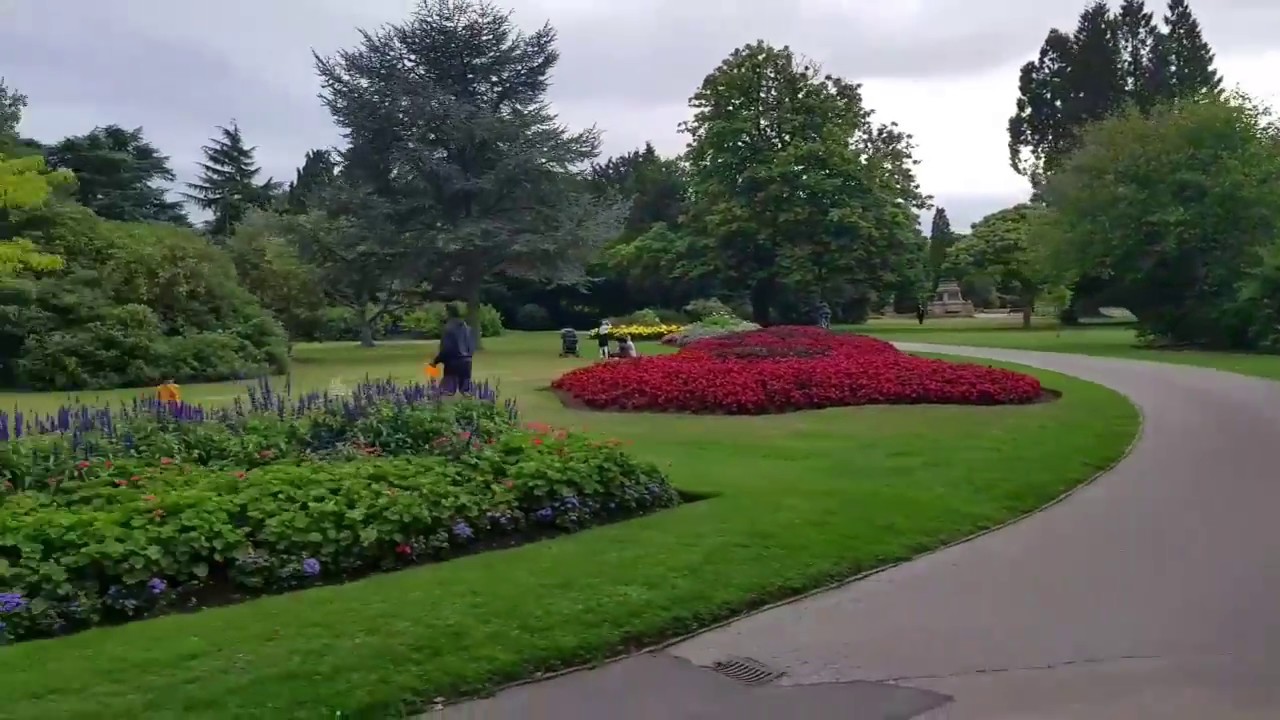 Amazing view of cannon hill park (Birmingham) train ride!!! UK England.