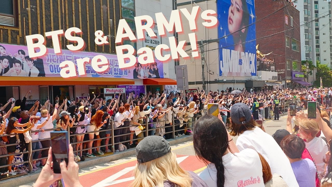 '완전체' BTS 컴백을 앞두고 HYBE 사옥에 집결한 전세계 아미들 I Global ARMYs Gather at HYBE for BTS’s Full-Group Comeback