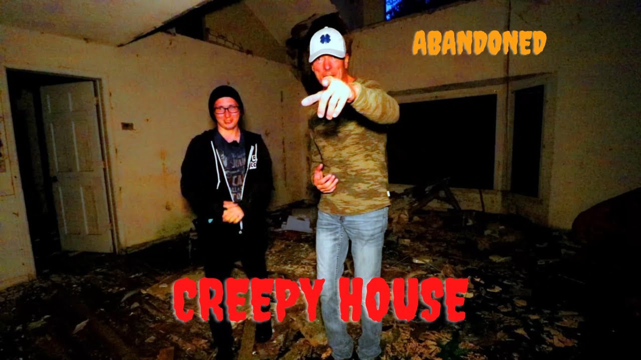 ABANDONED MANSION IN THE WOODS, WHAT HAPPENED HERE?