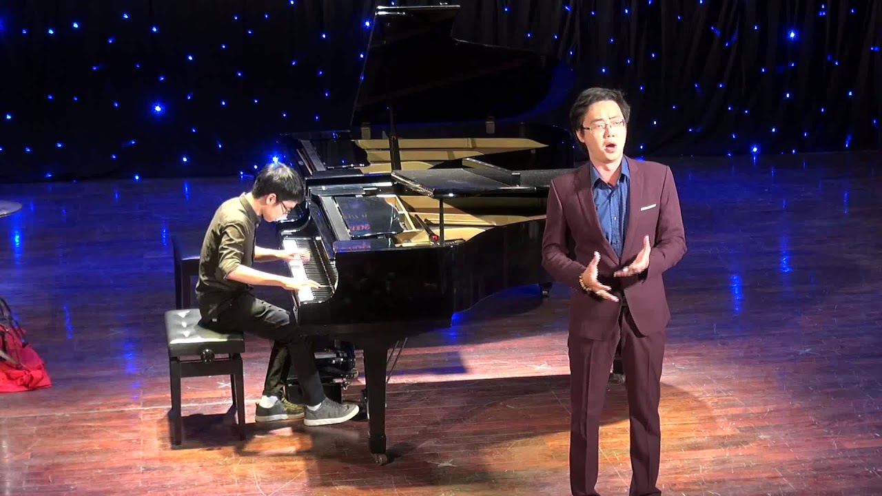 H&agrave; nội tr&aacute;i tim hồng - Ca sĩ : Nguyễn Quang T&uacute;-Piano : Phạm Xu&acirc;n Cung