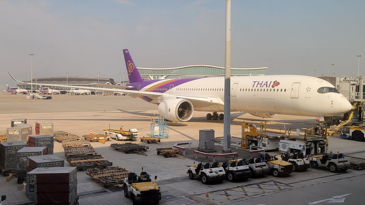 Thai Airways International TG601 Hong Kong---Bangkok Economy Class Journey 泰國國際航空 TG601 經濟艙飛行報告