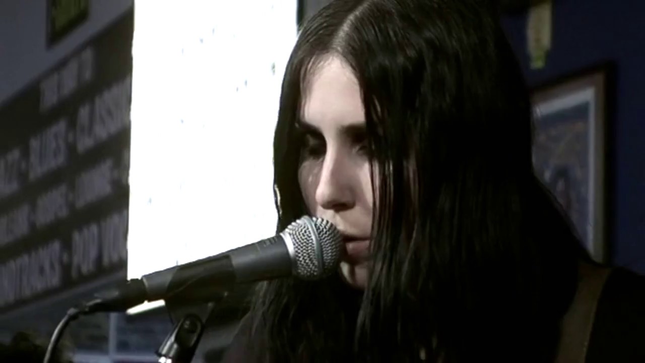 Chelsea Wolfe - Halfsleeper (live at Amoeba, 1/6)