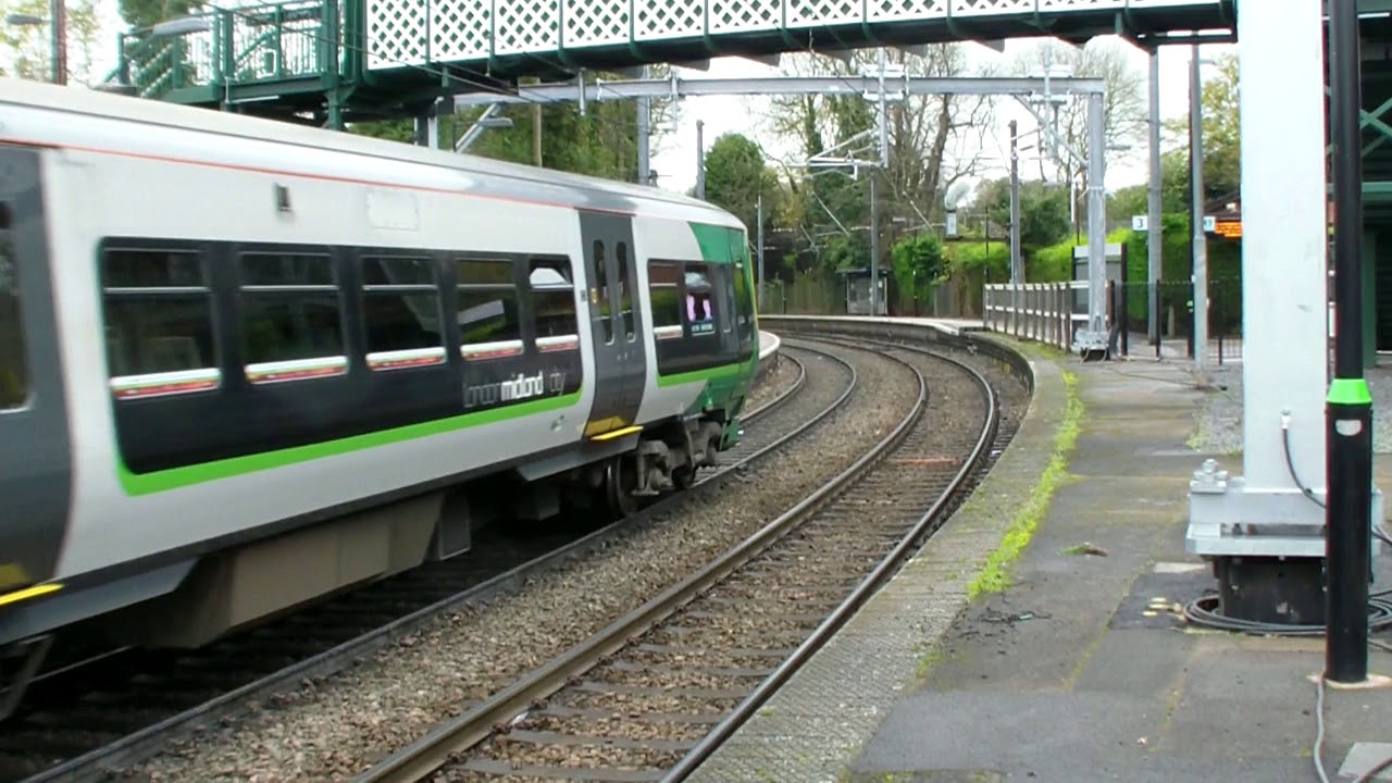 Barnt Green Station