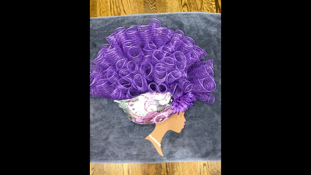 Deco Mesh Diva Wreath