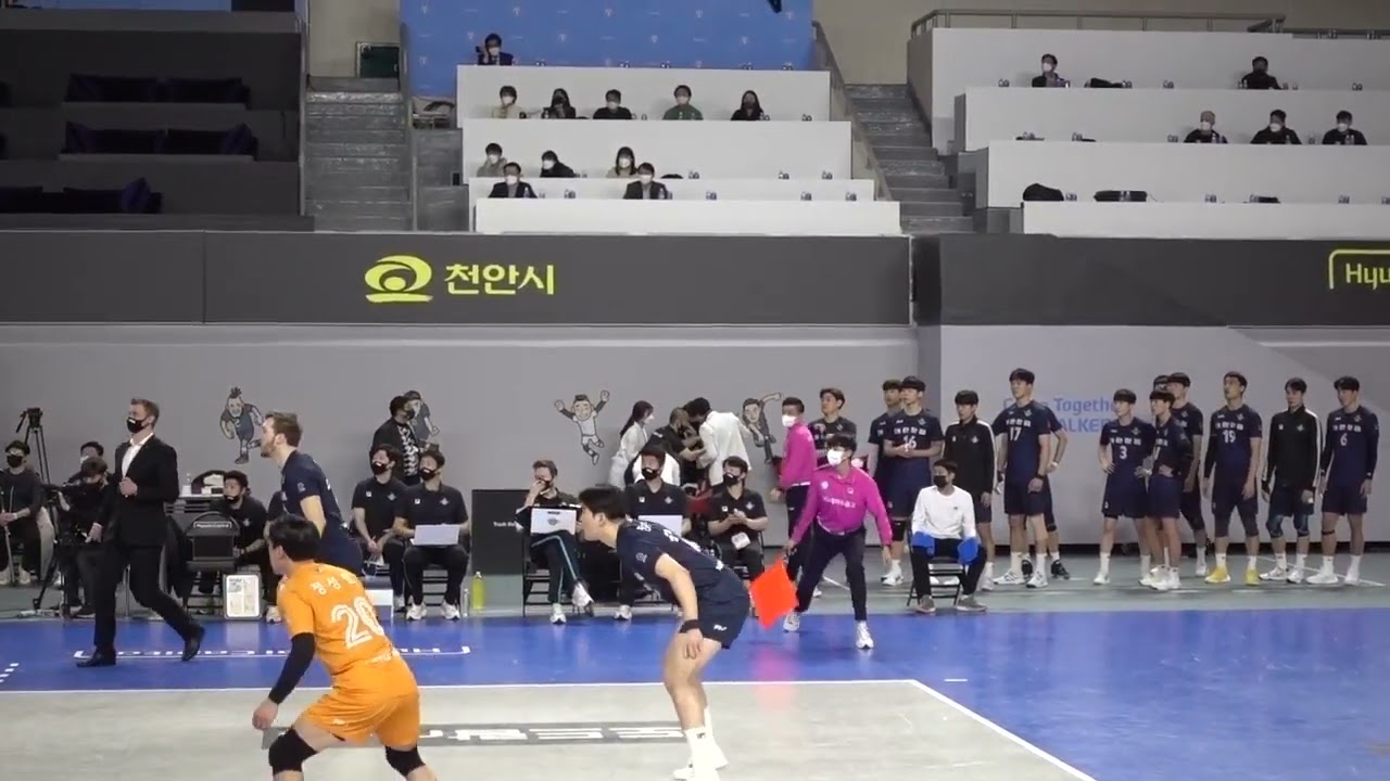 대한항공점보스 KAL Jumbos  스카이워커스전 리베로 오은렬 선수 부상상황  korea pro volleyball