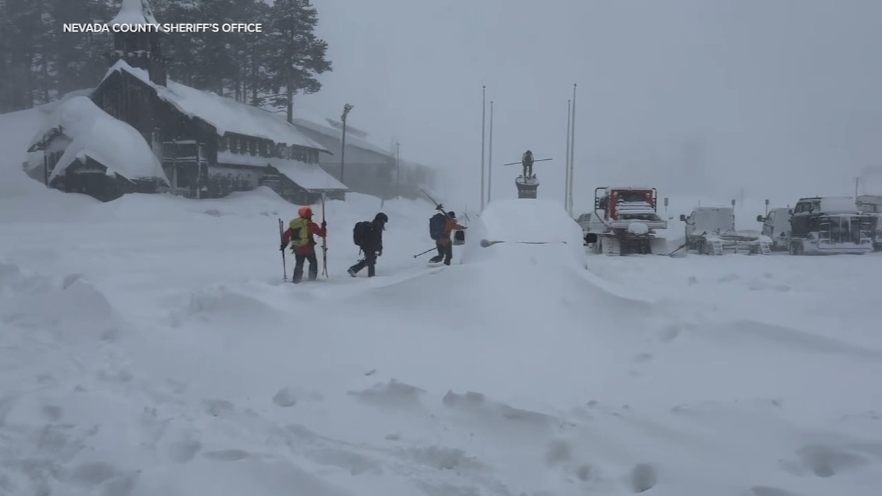 8 skiers found dead, 1 still missing after avalanche near Lake Tahoe