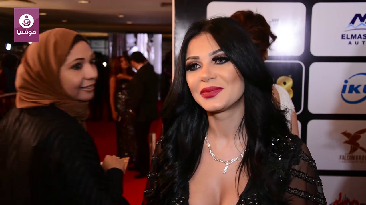 منى ممدوح تكشف لفوشيا سر إطلالتها الجريئة في مهرجان 