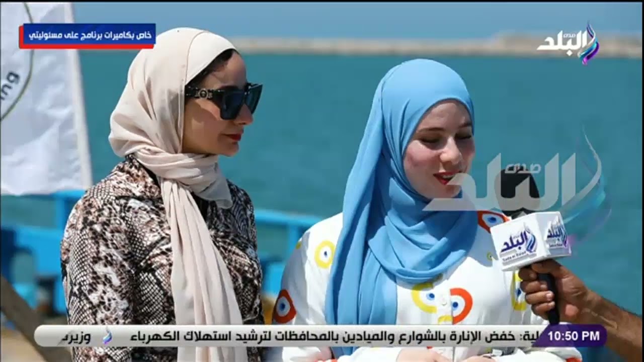 إيد ماسكة سلاح وإيد بتبني.. شاهد كيف كان يعمل مهندسي مشروع ميناء العريش في فترة الإرهاب؟