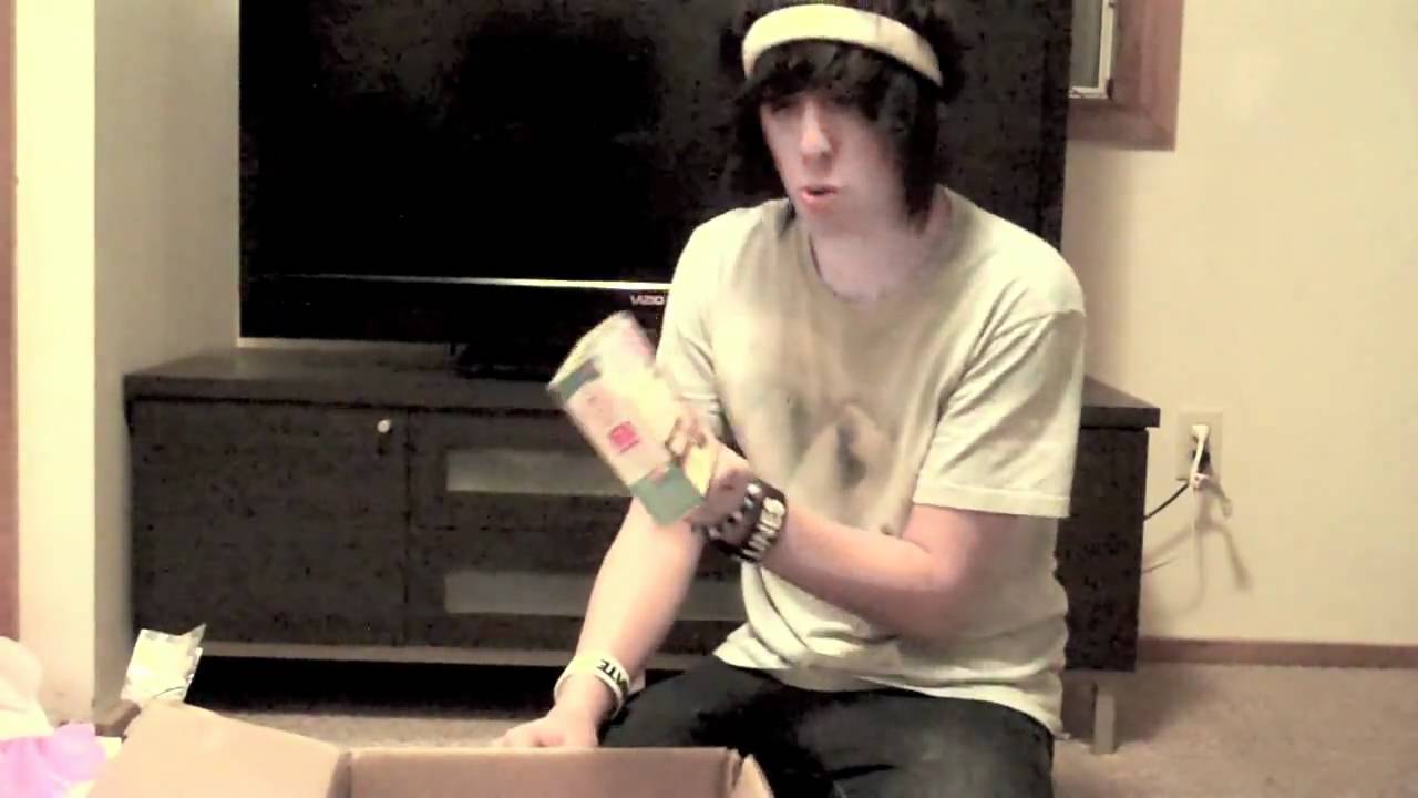 How to Open a Gift from Kalel