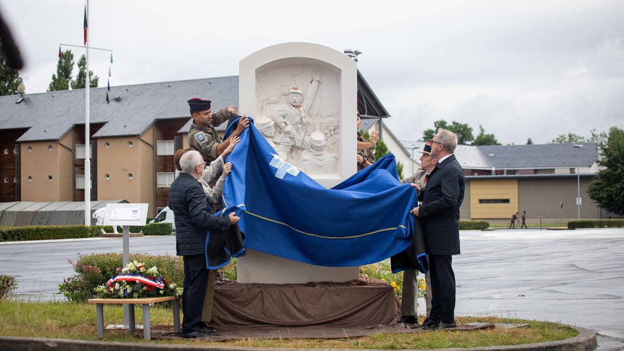 Création stèle en l'honneur du lieutenant-colonel Laporte • 126e régiment d'infanterie
