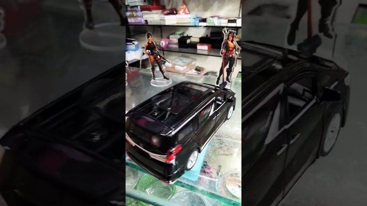 CHE ZHI DIECAST LEXUS LM300H FULL BACK MATAL ALLOY CAR LIGHTS & MUSIC