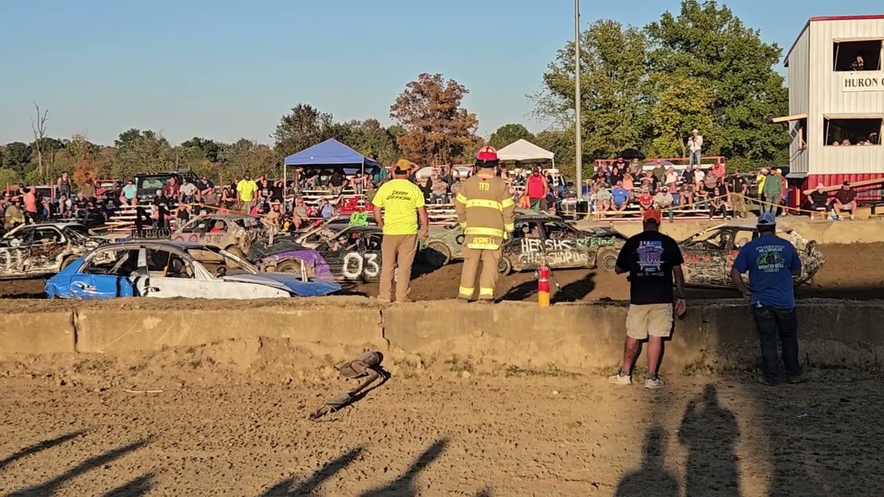2025 huron county demo derby fall clean up Windshield class