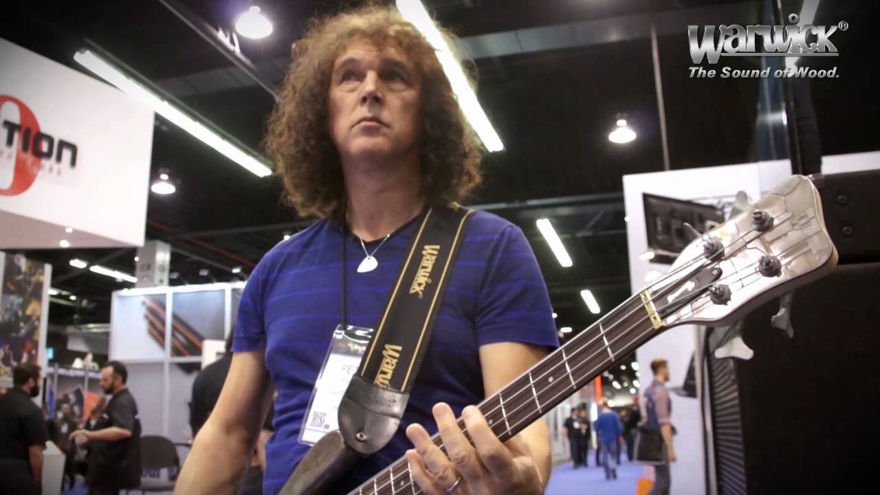 Warwick @ NAMM 2014 - Peter Baltes Jamming with his new Custom Streamer