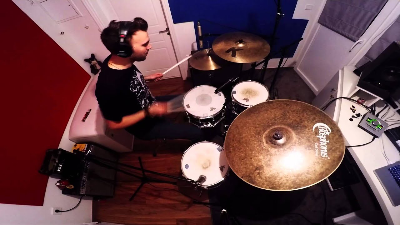 Makis Alefragkis testing Ludwig Breakbeats by Questlove