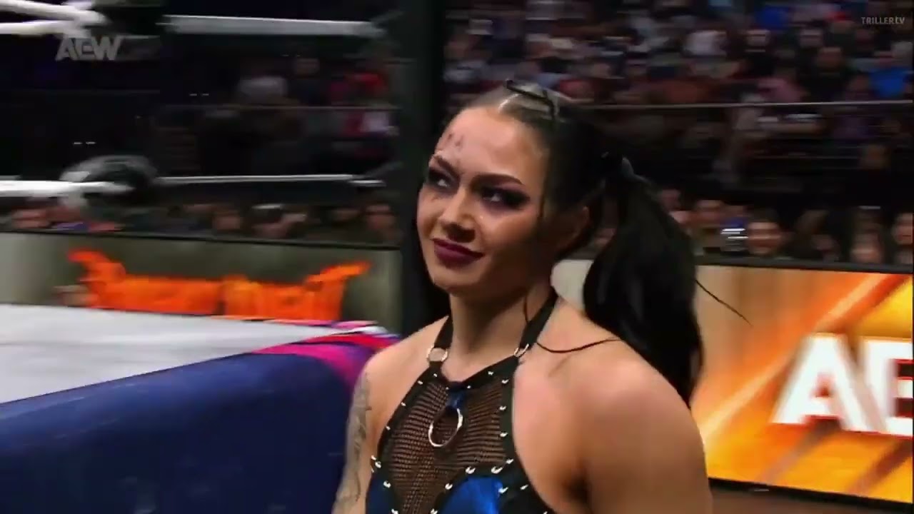 Jamie Hayter & Queen Aminata vs Julia Hart & Skye Blue