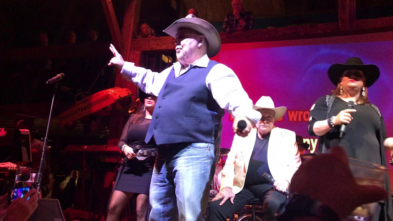 Urban Cowboy Reunion - Lookin for Love