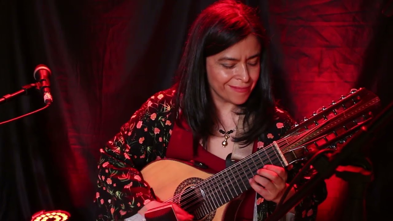 Besos en la Llanura - Colombita Trío