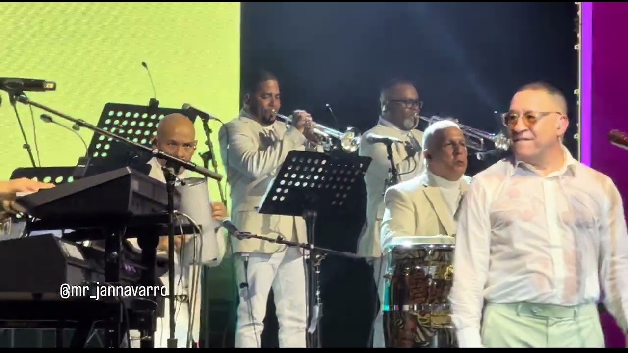 Victor Roque y La Gran Manzana - Tus Besos (Coca Cola Music Hall 2025)