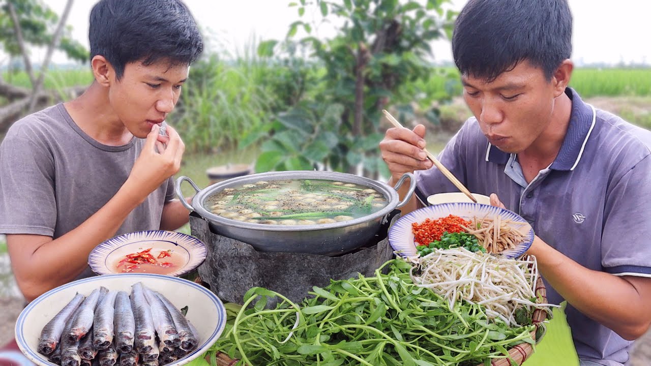 L&agrave;m Nồi Lẩu Ch&aacute;o C&aacute; K&egrave;o Ngo&agrave;i Đồng Cực Ngon | VTNam Vlog #23