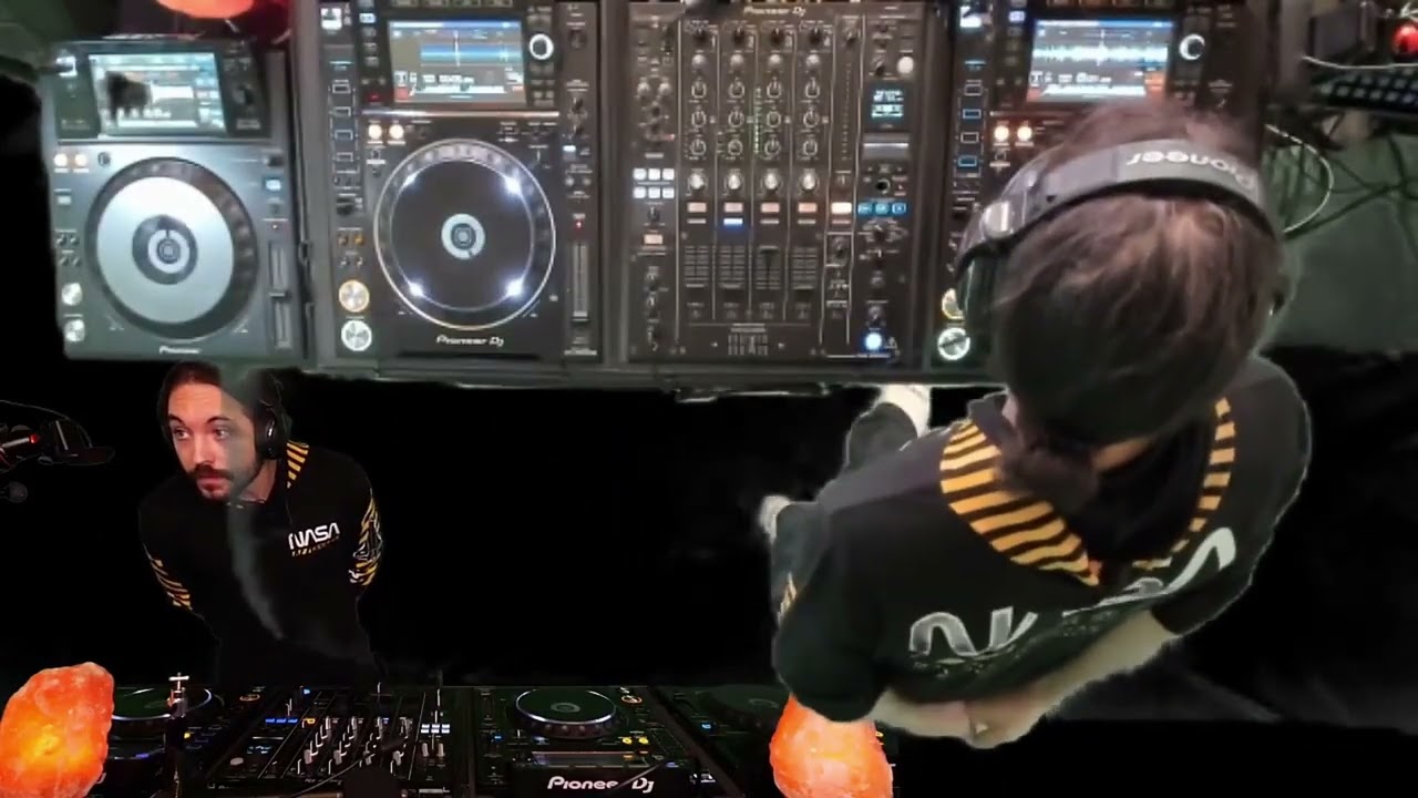 Three Deck Minimix