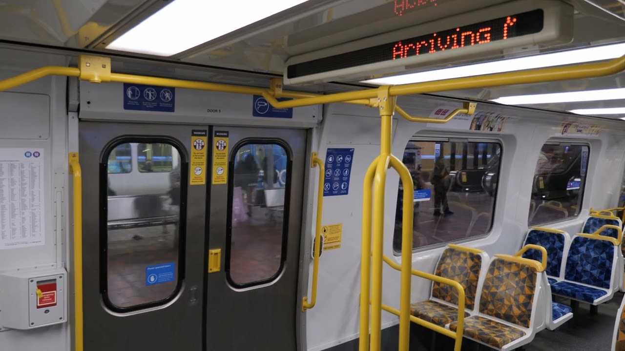 Final City Loop Comeng from Sunbury | 417M-371M
