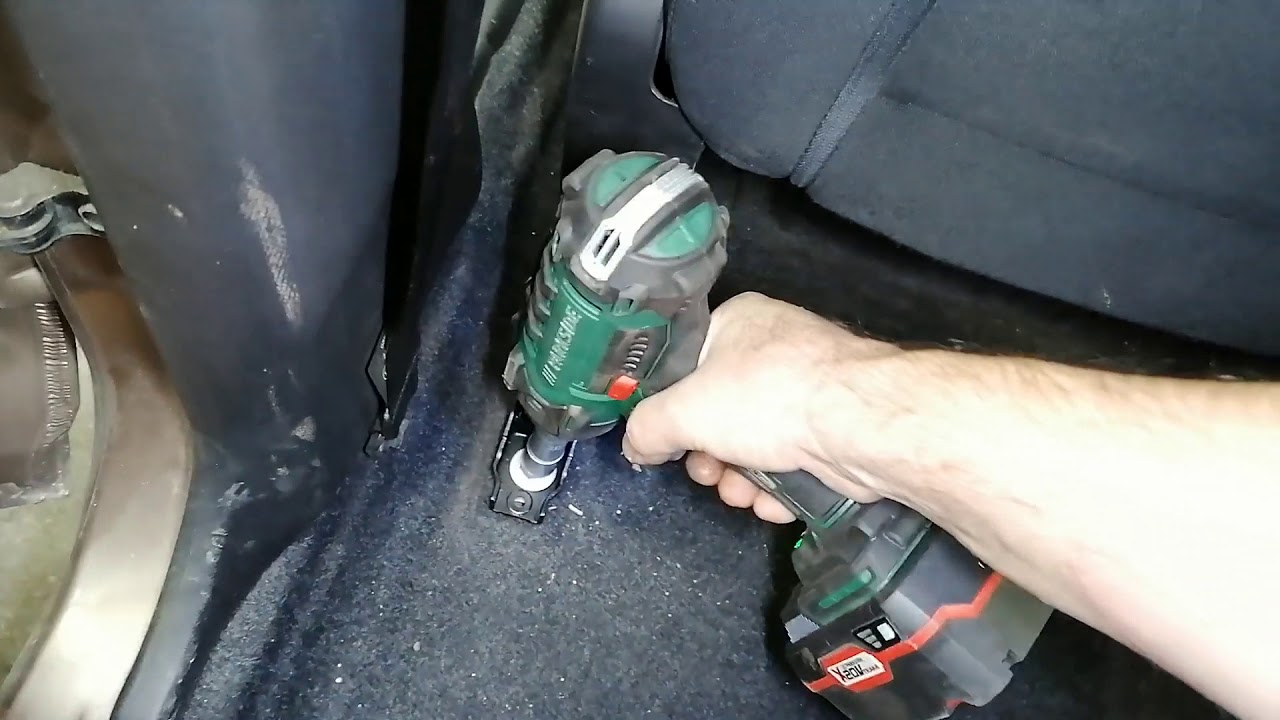 Nissan Micra Seat Removal