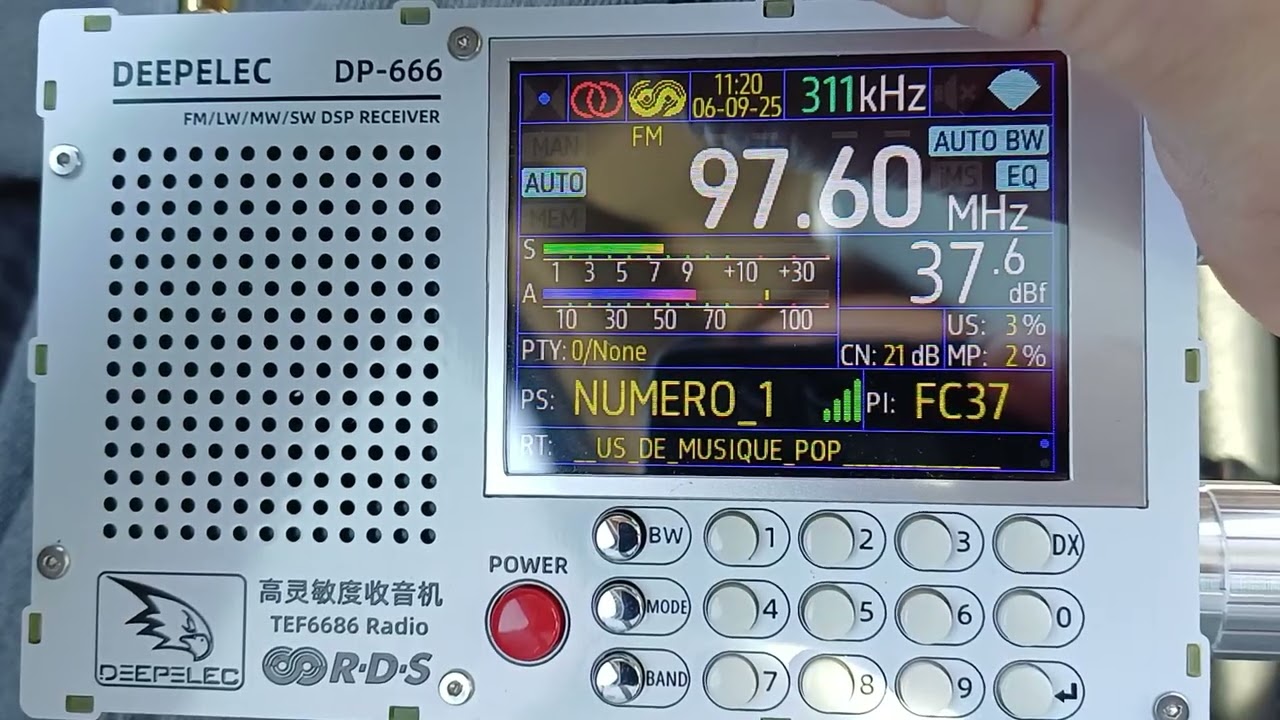 Quick FM Bandscan in Allouis, France on TEF6686 • 06/09/2025