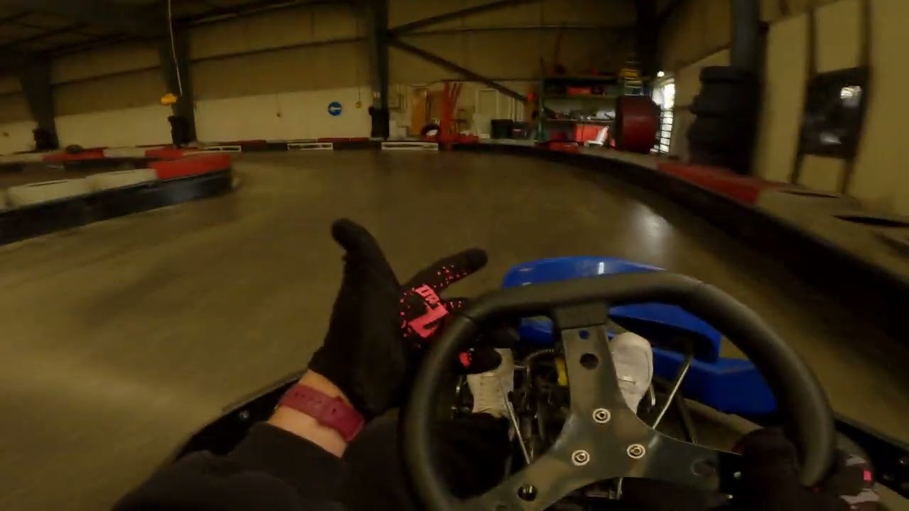 Das erste Mal Go Kart mit Propangas | Indoor Superkart Hemsbach, Deutschland #germany #2023 #fun