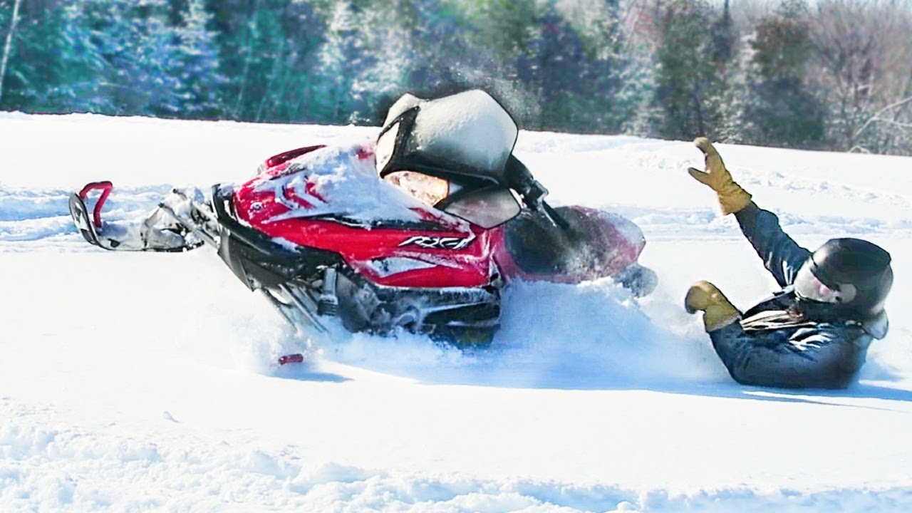 Snow Storm Snowmobiling !!!!