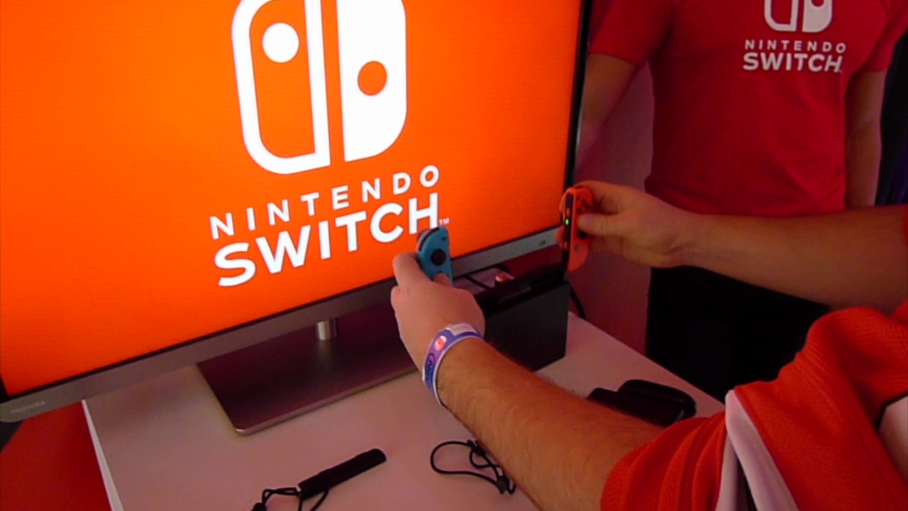 Docking and Undocking the Nintendo Switch - Game Usagi