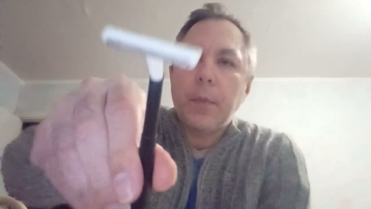 ASMR. Shave