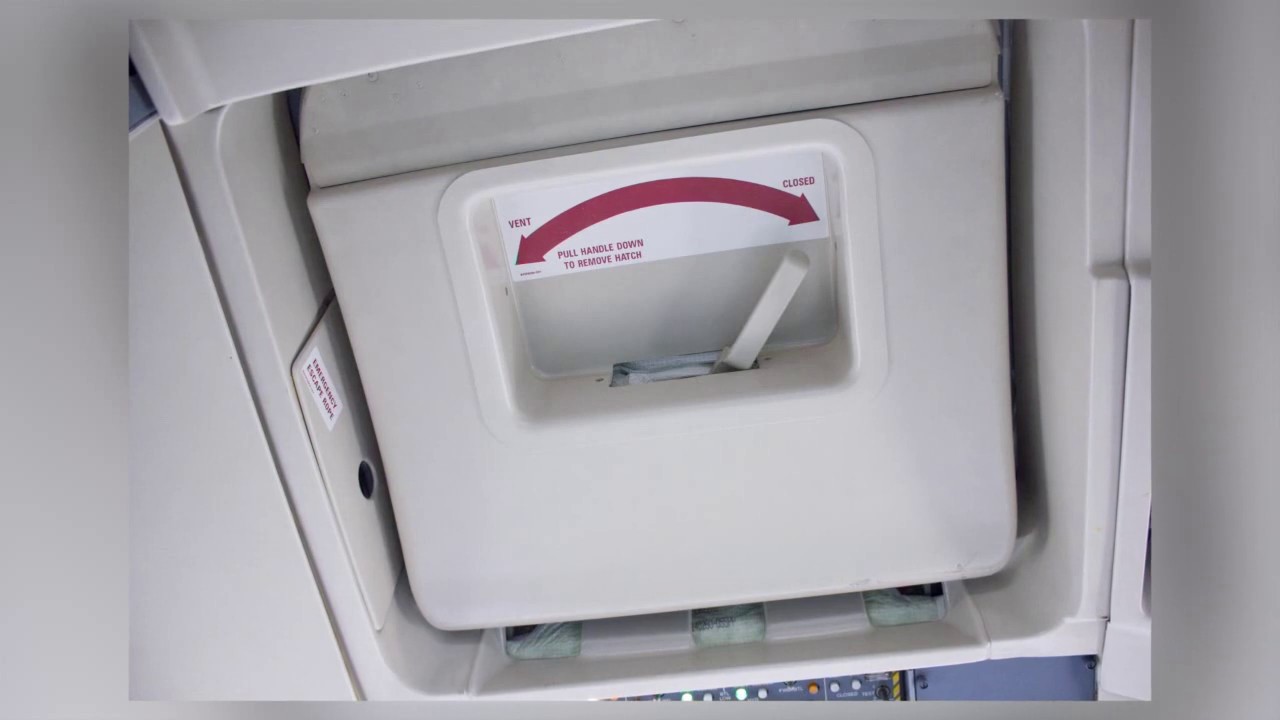 Bombardier Dash-8 Q400 FD Escape Hatch