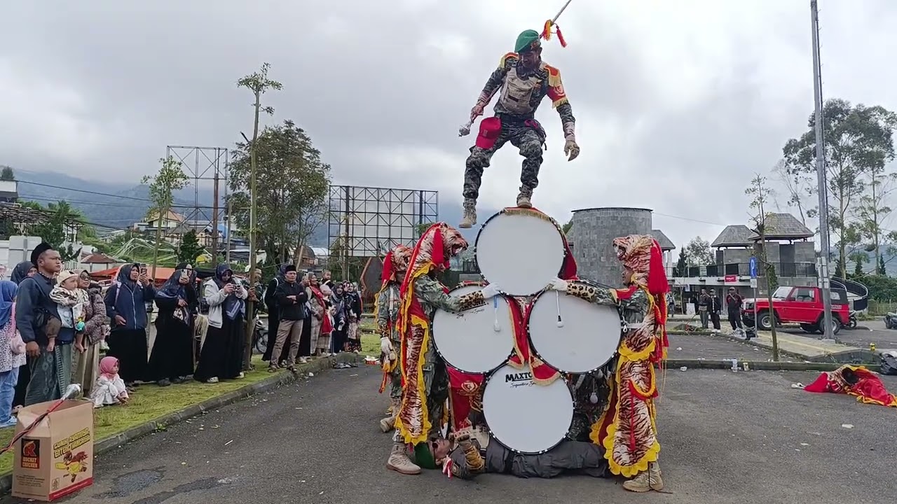 Sabilul muttaqin live in dieng #karnaval#drumbanbanser#drumbandboralan#drumbandwonosobo#drumbandindo