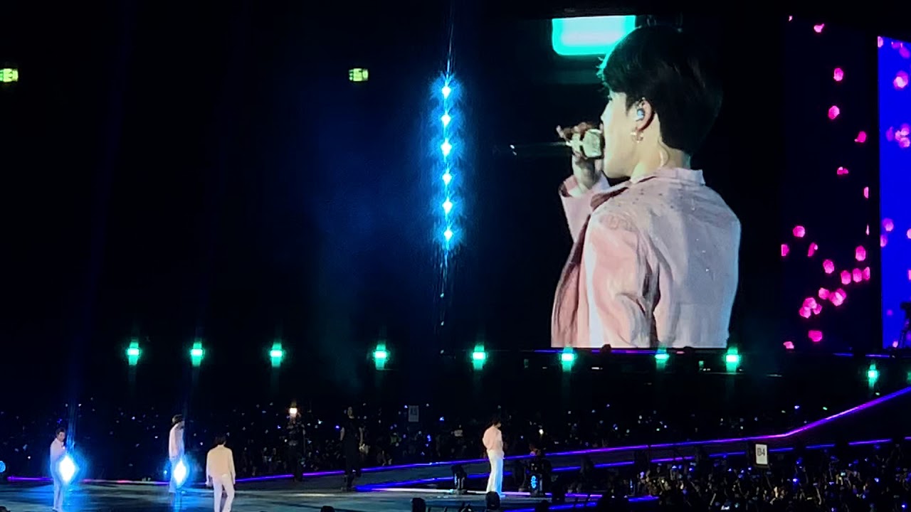 BTS IN SAUDI ARABIA: Bts ( Best of me)