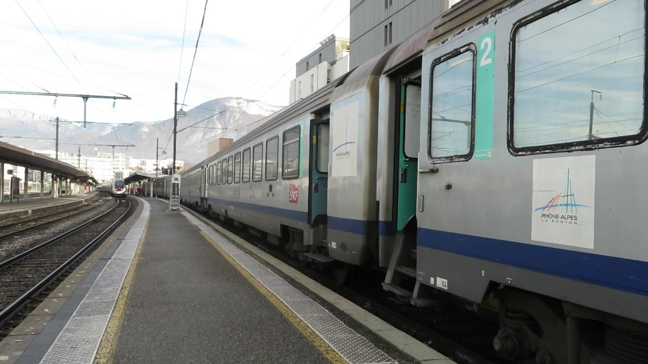 [Annecy] BB22200+Corail B6 TER Rhône Alpes (départ)